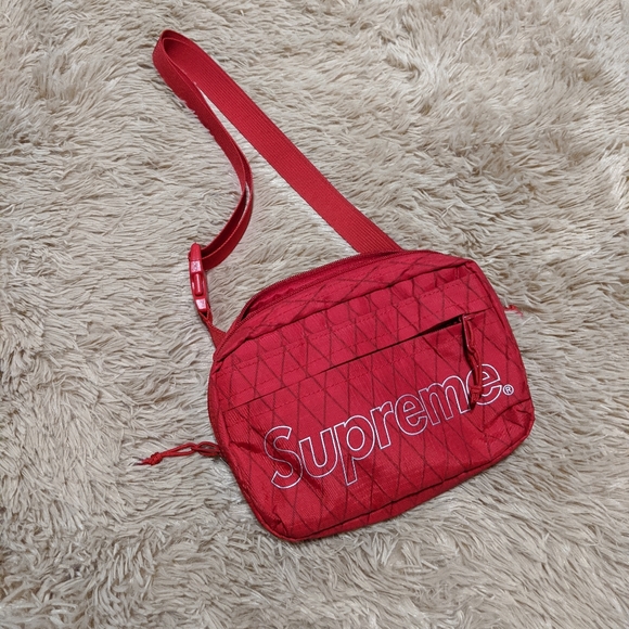 red supreme shoulder bag fw18
